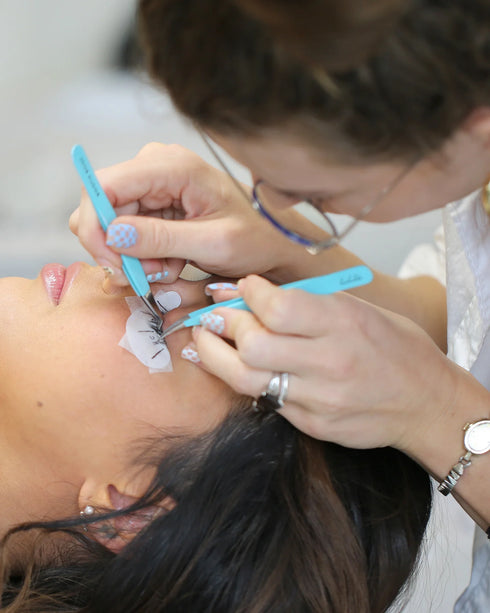 Curve Isolator Tweezer